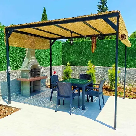 Mese - Kayakoy'de Jakuzili Balayi Villasi